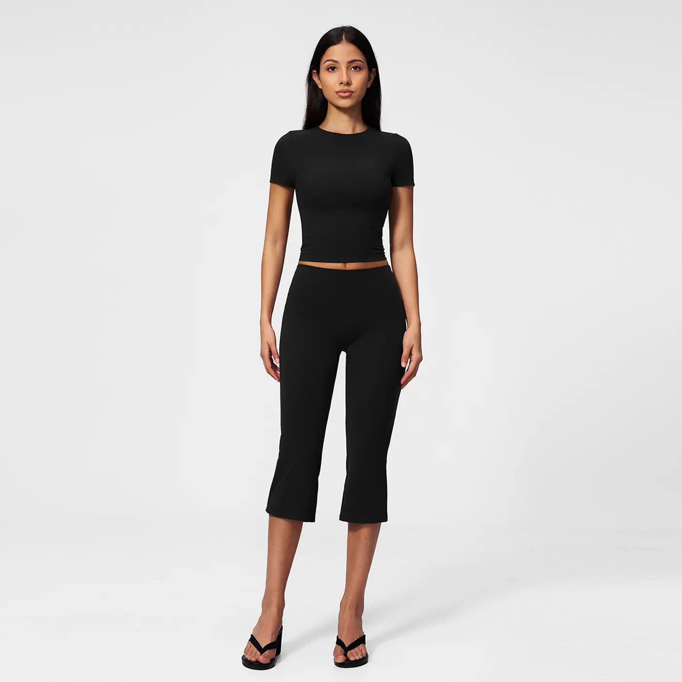 MFVIM Women’S round Neck Slim Fit Short Sleeve Yoga Set – Cropped Trim Top, High Waist 7/8 Slightly Flared Shorts, Tight Athletic Two-Piece Set